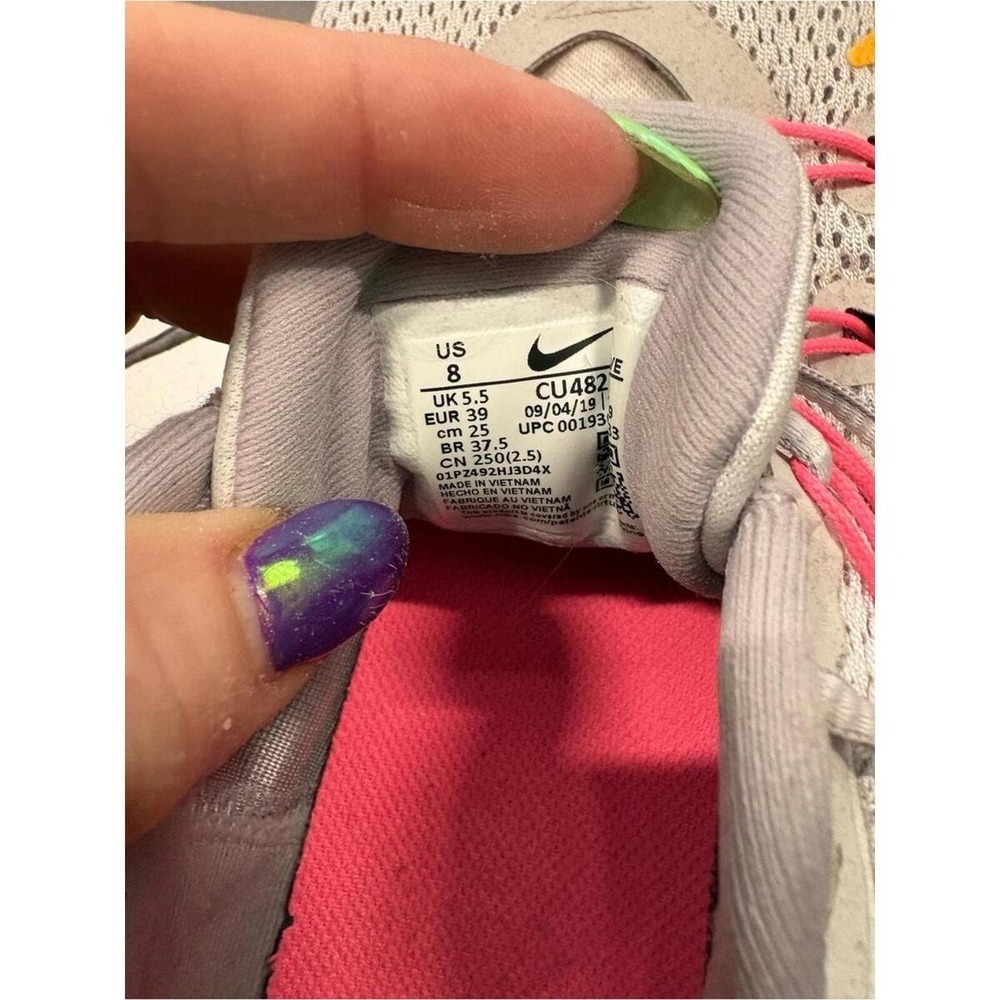 Nike sneakers - Picture 3 of 5